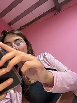 miiabellovic online show from June 1, 11:06 pm