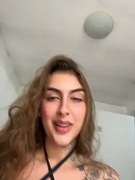 Snapshot of miiabellovic chatting on July 3, 4:24 pm miiabellovic online show from July 3, 4:24 pm