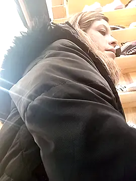 alanna6950 online show from April 19, 6:54 pm