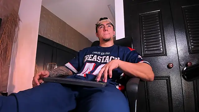 Snapshot of Zane_cruz chatting on July 26, 3:08 pm Zane cruz online show from July 26, 3:08 pm