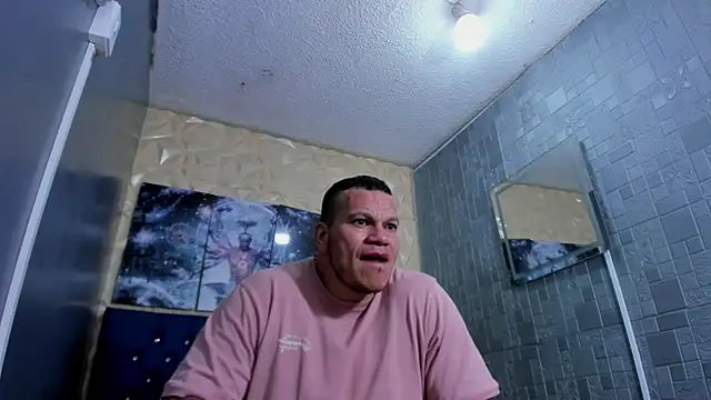 Snapshot of Tyler_Scott chatting on June 4, 8:04 pm Tyler Scott online show from June 4, 8:04 pm