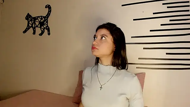 Snapshot of LindaCatalina_ chatting on May 29, 12:58 pm LindaCatalina online show from May 29, 12:58 pm