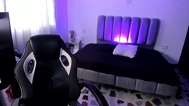 MadisonIvanova online show from May 1, 8:24 pm