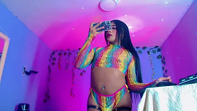 Snapshot of AnttonellaHottx chatting on March 21, 4:50 am AnttonellaHottx online show from March 21, 4:50 am