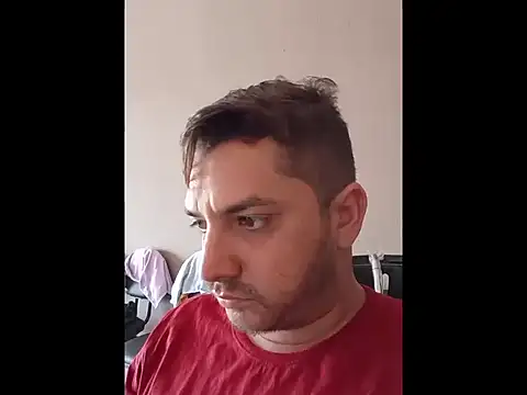 Snapshot of diohol320 chatting on March 20, 4:34 pm diohol320 online show from March 20, 4:34 pm