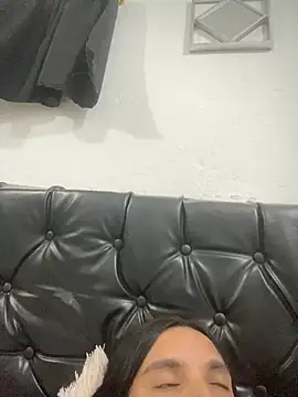Snapshot of Blowjob-Queen_ chatting on June 24, 6:01 am Blowjob-Queen online show from June 24, 6:01 am