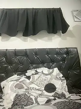 Snapshot of Blowjob-Queen_ chatting on July 12, 4:03 am Blowjob-Queen online show from July 12, 4:03 am