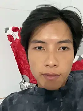 Snapshot of Nguyencuong1999 chatting on March 21, 8:19 am Nguyencuong1999 online show from March 21, 8:19 am