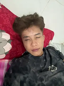 Nguyencuong1999 online show from April 30, 8:15 pm