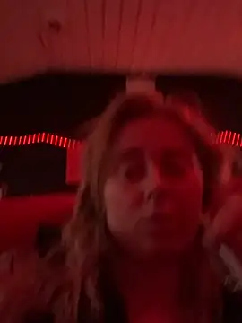 Snapshot of skinnyvan1lla chatting on March 20, 8:30 am skinnyvan1lla online show from March 20, 8:30 am