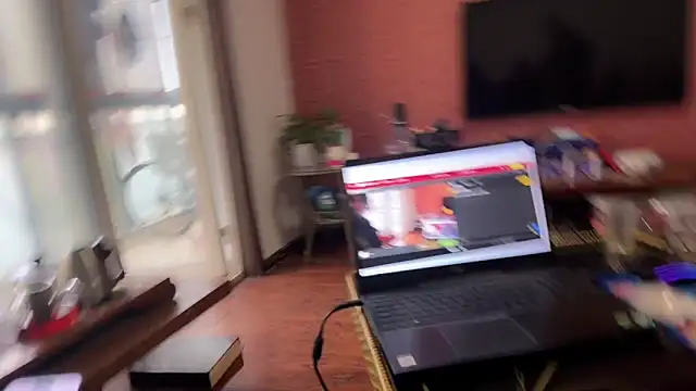 Snapshot of keke99999 chatting on March 22, 8:18 am keke99999 online show from March 22, 8:18 am