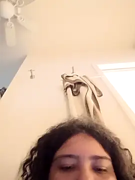 sexybabestunner1 online show from March 21, 12:59 am