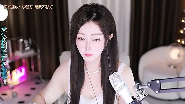 Snapshot of Angelya-888 chatting on July 18, 9:51 pm Angelya-888 online show from July 18, 9:51 pm