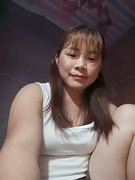 Snapshot of -Bangi- chatting on May 12, 4:37 pm -Bangi- online show from May 12, 4:37 pm