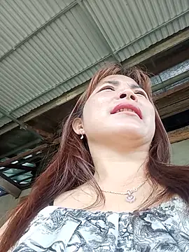Snapshot of -Bangi- chatting on June 11, 12:32 am -Bangi- online show from June 11, 12:32 am