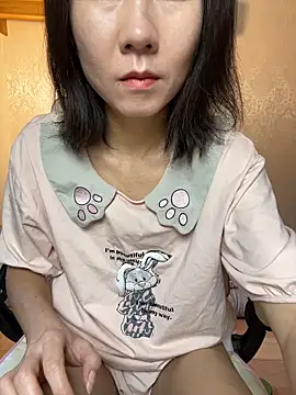 lilysister66 online show from May 31, 7:59 am