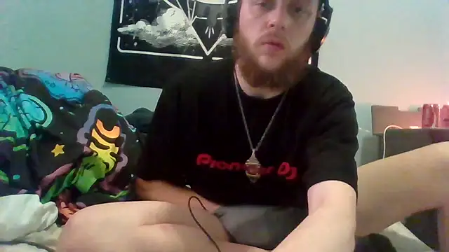 alejandro69420 online show from June 18, 5:06 pm