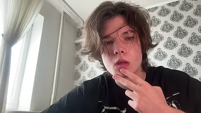 Snapshot of tomasdickpick chatting on June 5, 8:09 am tomasdickpick online show from June 5, 8:09 am
