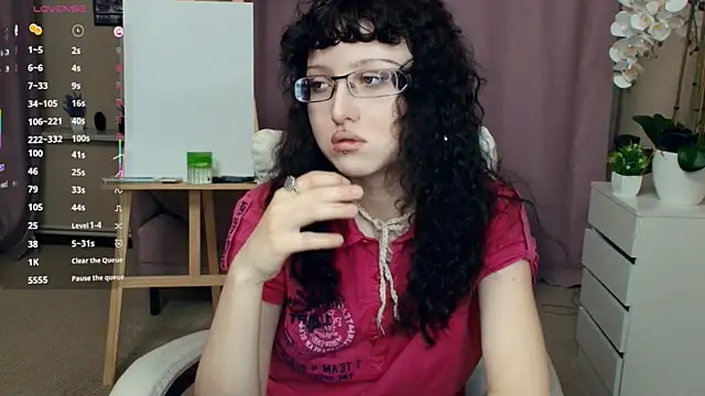 Snapshot of JordanSvetlik chatting on May 29, 7:23 pm JordanSvetlik online show from May 29, 7:23 pm