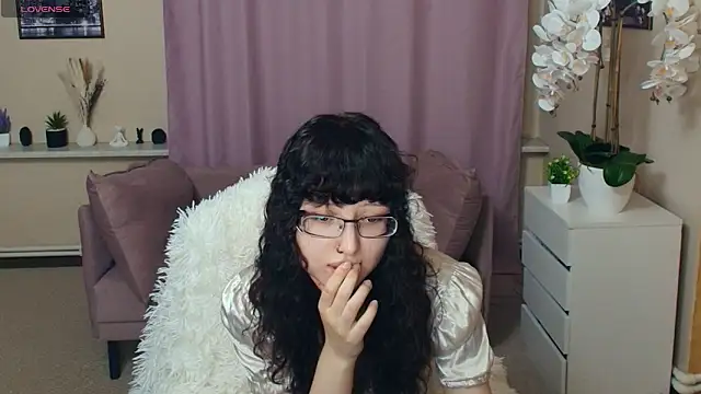 Snapshot of JordanSvetlik chatting on June 21, 7:05 pm JordanSvetlik online show from June 21, 7:05 pm