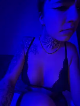 Blancababy online show from May 3, 11:44 pm