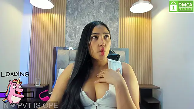 Sulay Kim online show from April 23, 5:15 pm