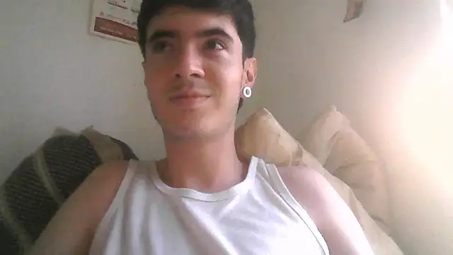 Snapshot of lio____ chatting on May 26, 10:50 pm lio online show from May 26, 10:50 pm
