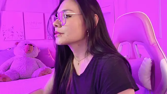 daenerysbm online show from March 25, 7:09 pm