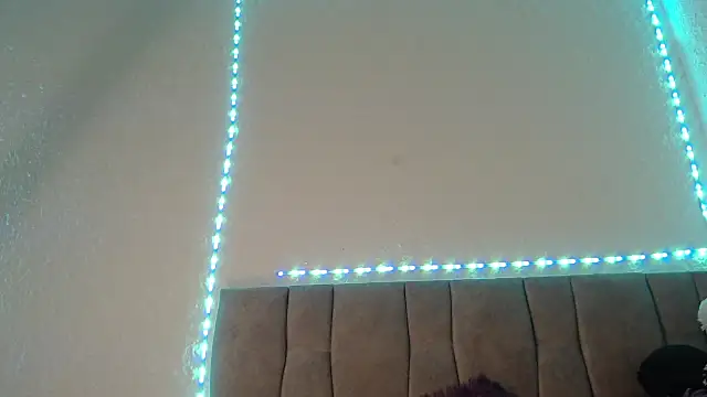 Snapshot of Val_Time chatting on June 17, 4:19 pm Val Time online show from June 17, 4:19 pm