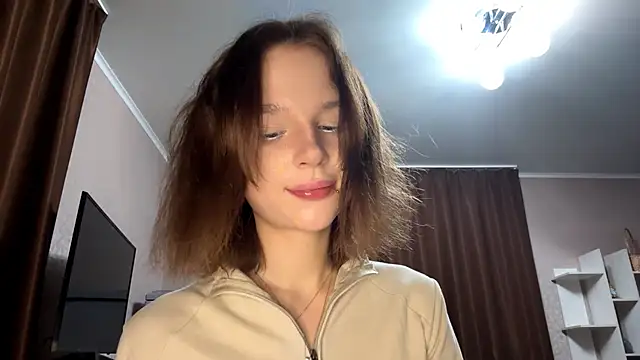 Snapshot of asunanue chatting on April 11, 10:14 pm asunanue online show from April 11, 10:14 pm