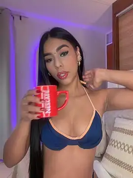 Rossie Blooms online show from June 21, 11:40 pm
