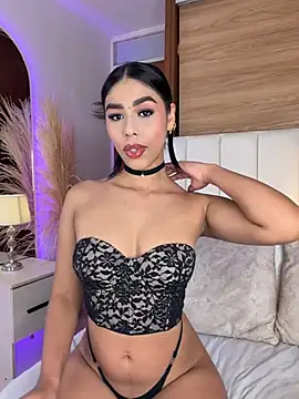 Rossie Blooms online show from July 9, 10:36 pm