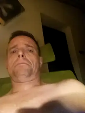 Snapshot of Nadrzeny83 chatting on March 21, 3:22 am Nadrzeny83 online show from March 21, 3:22 am