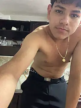 Snapshot of juanma759 chatting on April 3, 3:43 pm juanma759 online show from April 3, 3:43 pm