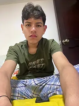 Snapshot of juanma759 chatting on April 7, 3:18 am juanma759 online show from April 7, 3:18 am