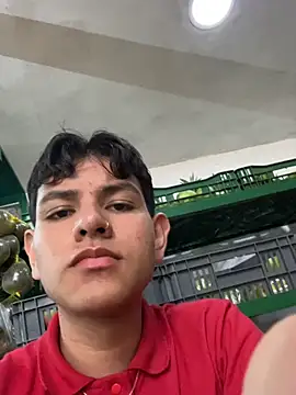Snapshot of juanma759 chatting on June 1, 5:47 pm juanma759 online show from June 1, 5:47 pm
