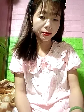AmyLinee01 online show from April 23, 1:40 am