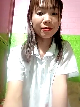 Snapshot of AmyLinee01 chatting on May 9, 6:02 pm AmyLinee01 online show from May 9, 6:02 pm