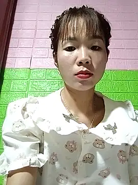 Snapshot of AmyLinee01 chatting on May 31, 5:31 pm AmyLinee01 online show from May 31, 5:31 pm