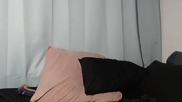 Snapshot of Lucia-boobs chatting on July 24, 2:42 am Lucia-boobs online show from July 24, 2:42 am