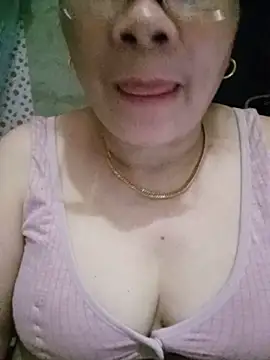 Snapshot of Funsexy1 chatting on May 14, 10:00 am Funsexy1 online show from May 14, 10:00 am