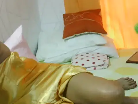Snapshot of Creamy_HotPinayxxx chatting on July 4, 1:23 am Creamy HotPinayxxx online show from July 4, 1:23 am