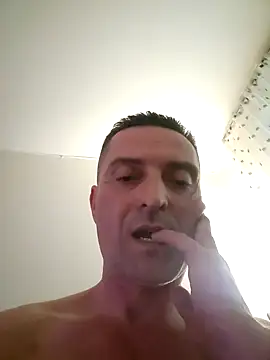 Snapshot of tika_taka chatting on March 21, 1:37 pm tika taka online show from March 21, 1:37 pm