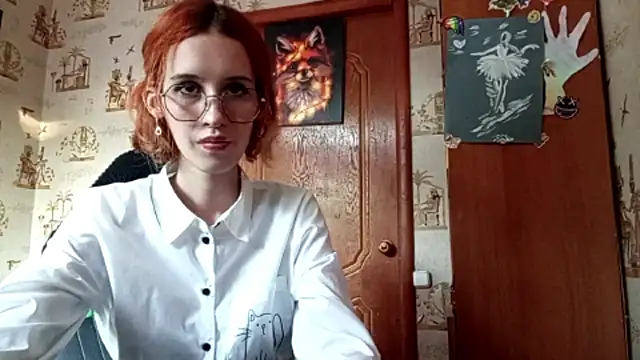 SirenFrost online show from June 7, 3:38 pm