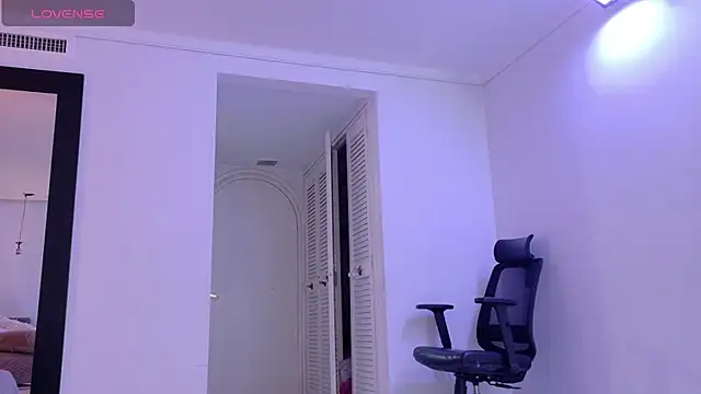 Sasha Sin online show from July 14, 11:49 am