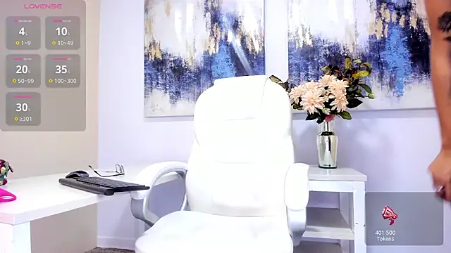 andreazoe online show from June 11, 2:04 pm