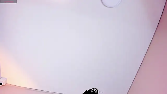andreazoe online show from June 19, 2:32 pm