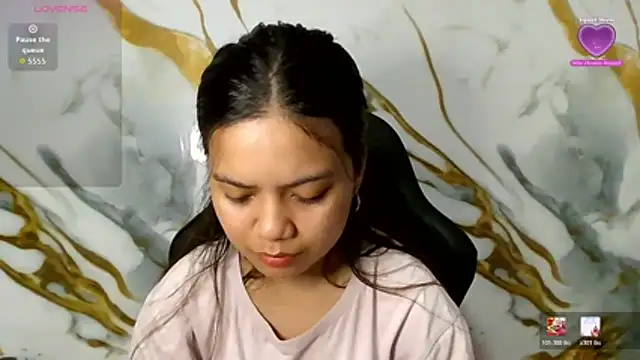 Snapshot of deseyy chatting on July 6, 7:27 pm deseyy online show from July 6, 7:27 pm