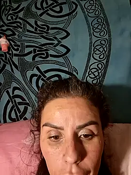Snapshot of chiquitilla41 chatting on April 16, 2:23 am chiquitilla41 online show from April 16, 2:23 am