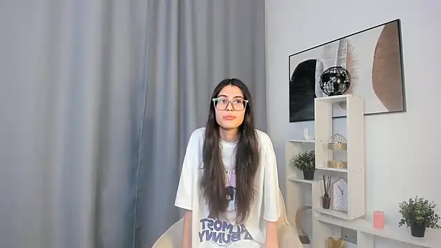 Snapshot of SusyRiek chatting on March 23, 11:14 am SusyRiek online show from March 23, 11:14 am